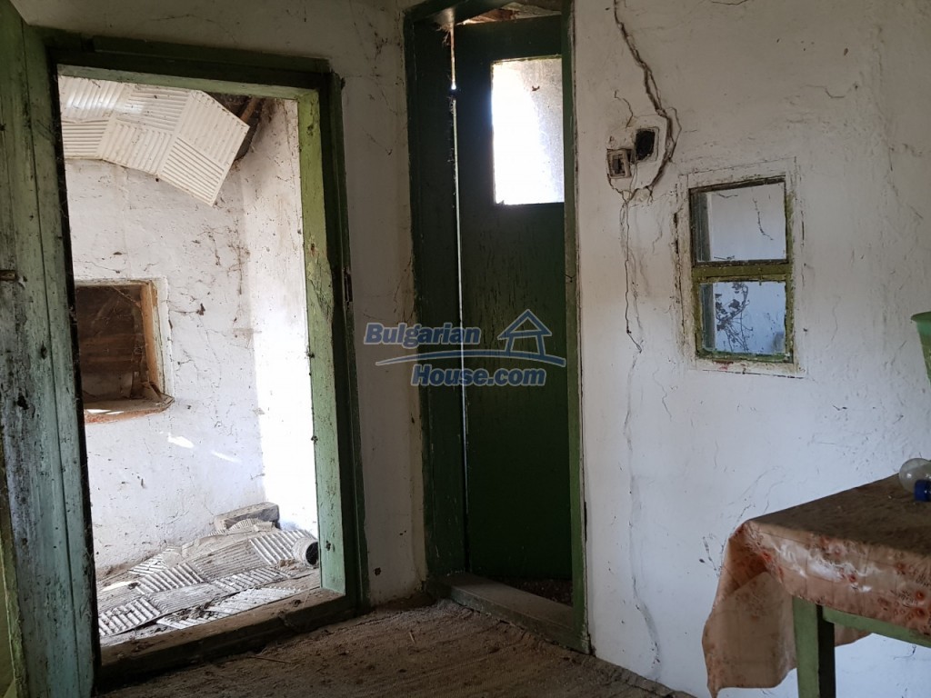 13608:25 - CHEAP BULGARIAN HOUSE - project in Gorsko Ablanovo Popovo area 