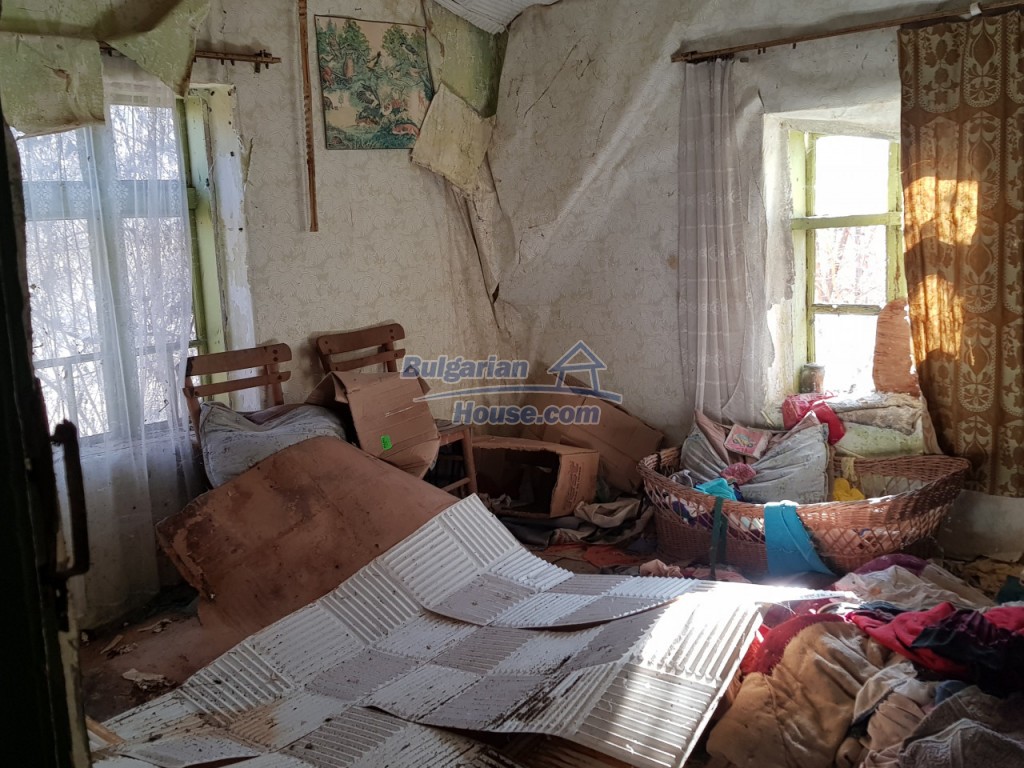 13608:24 - CHEAP BULGARIAN HOUSE - project in Gorsko Ablanovo Popovo area 