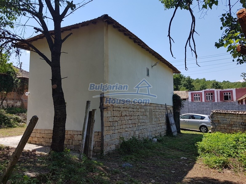 13630:6 - Renovated house for sale close to Popovo town ready to move into