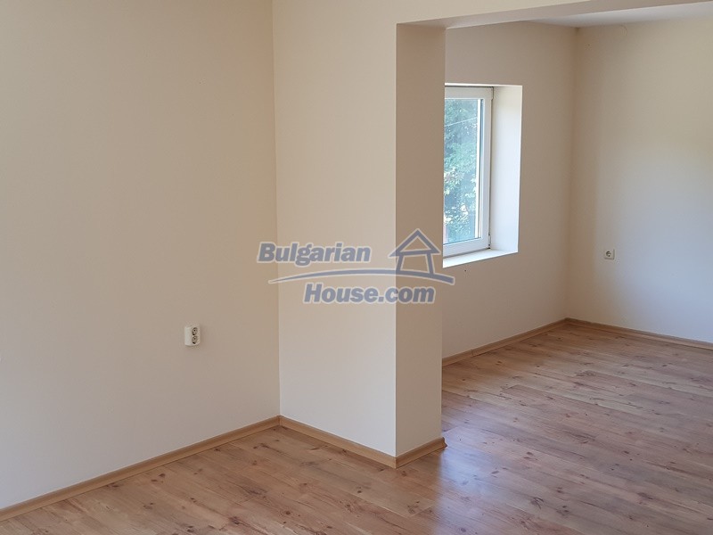 13630:23 - Renovated house for sale close to Popovo town ready to move into