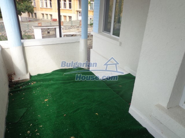 13717:21 - Renovated two storey house 12 km from Elhovo and 40 km to Turkey