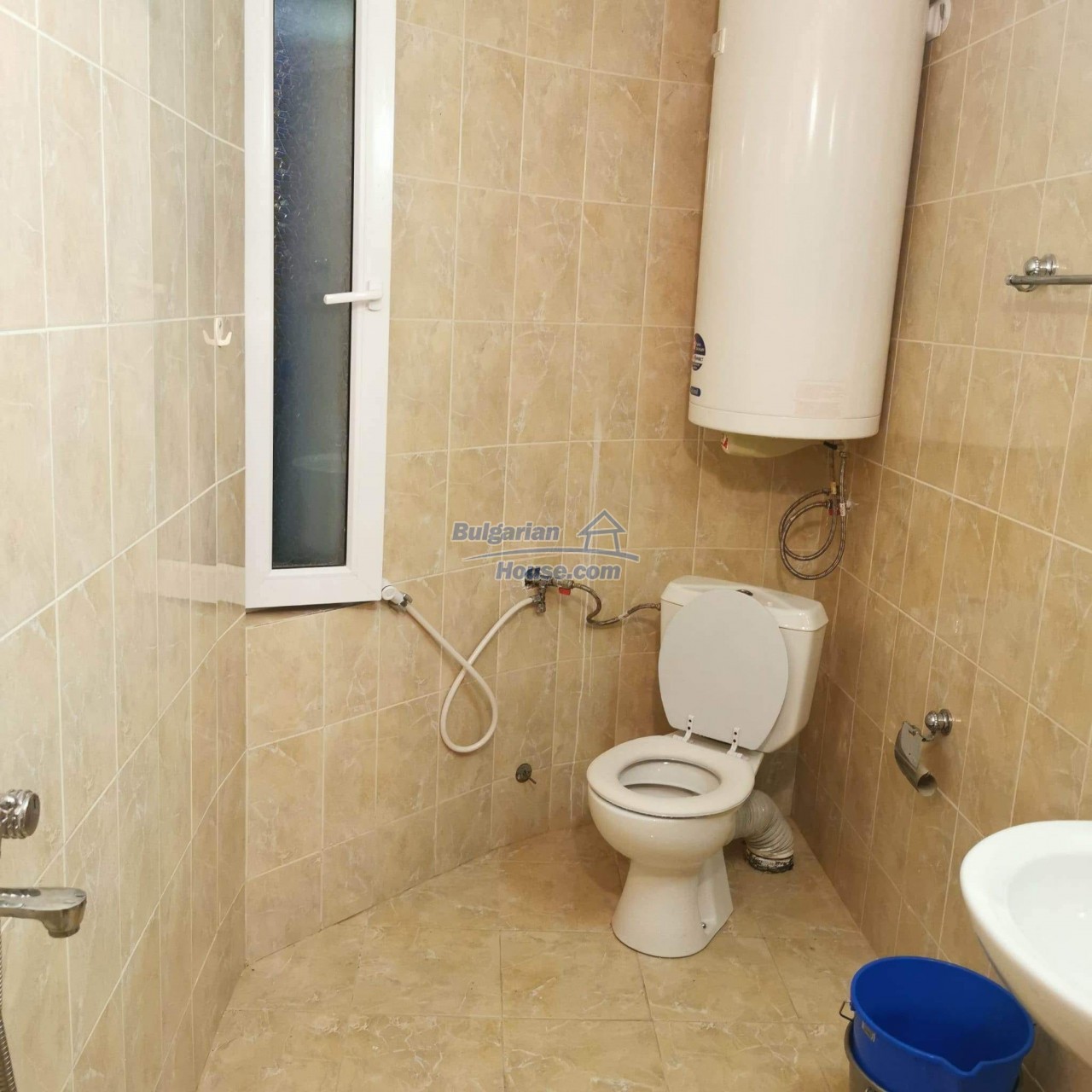 13732:12 - ONE-STOREY FURNISHED HOUSE in the village of Yunets, Varna 