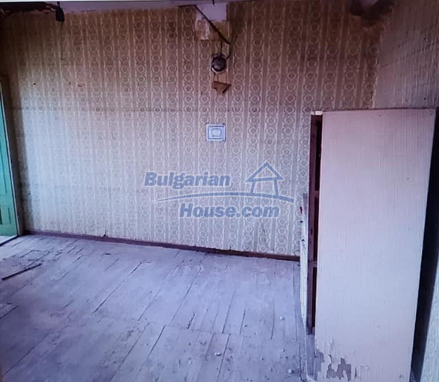 13769:3 - Old house for renovation with a nice location near Balchik