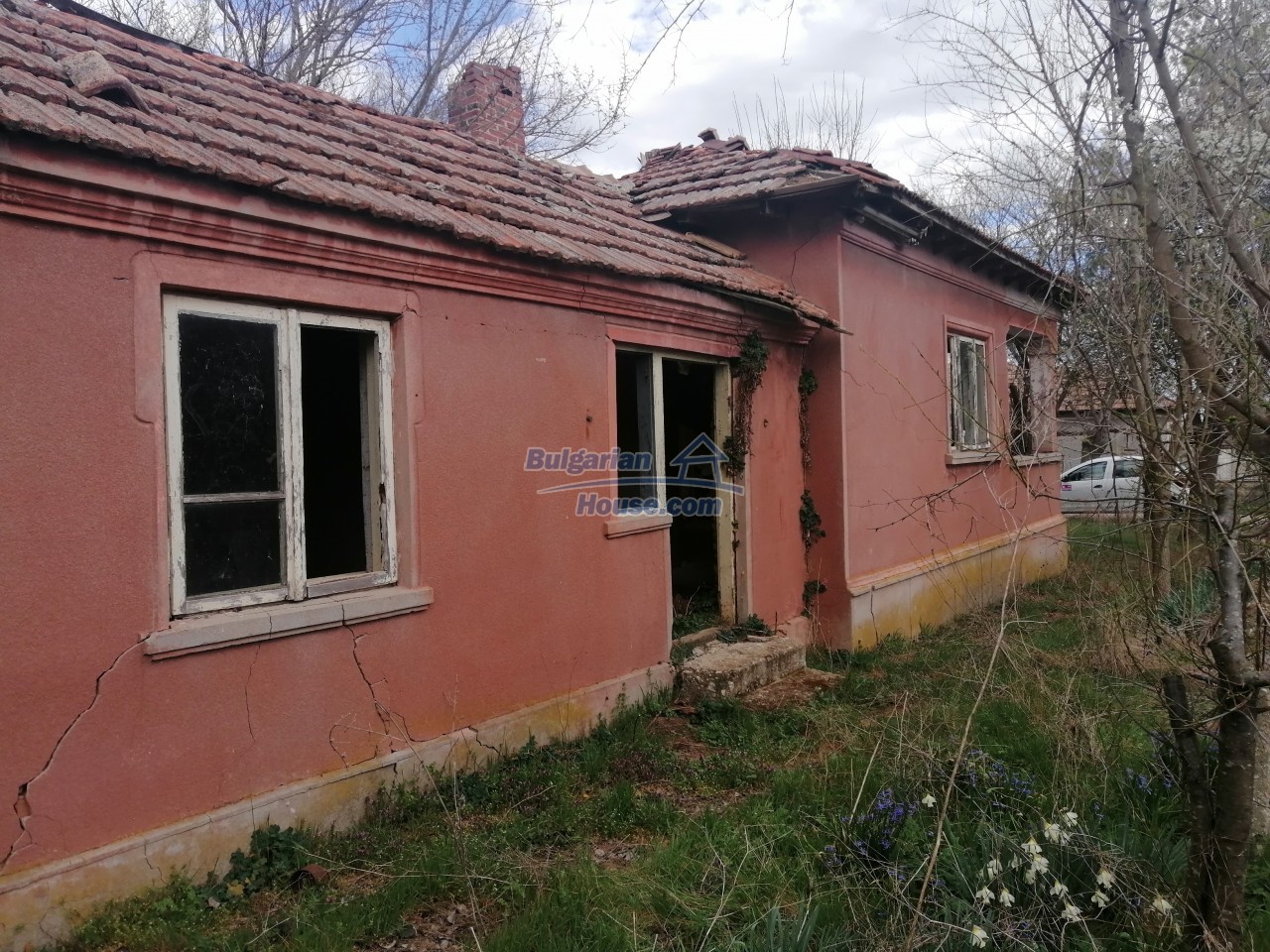 13775:2 - Rural property for total renovation 10 km from the sea
