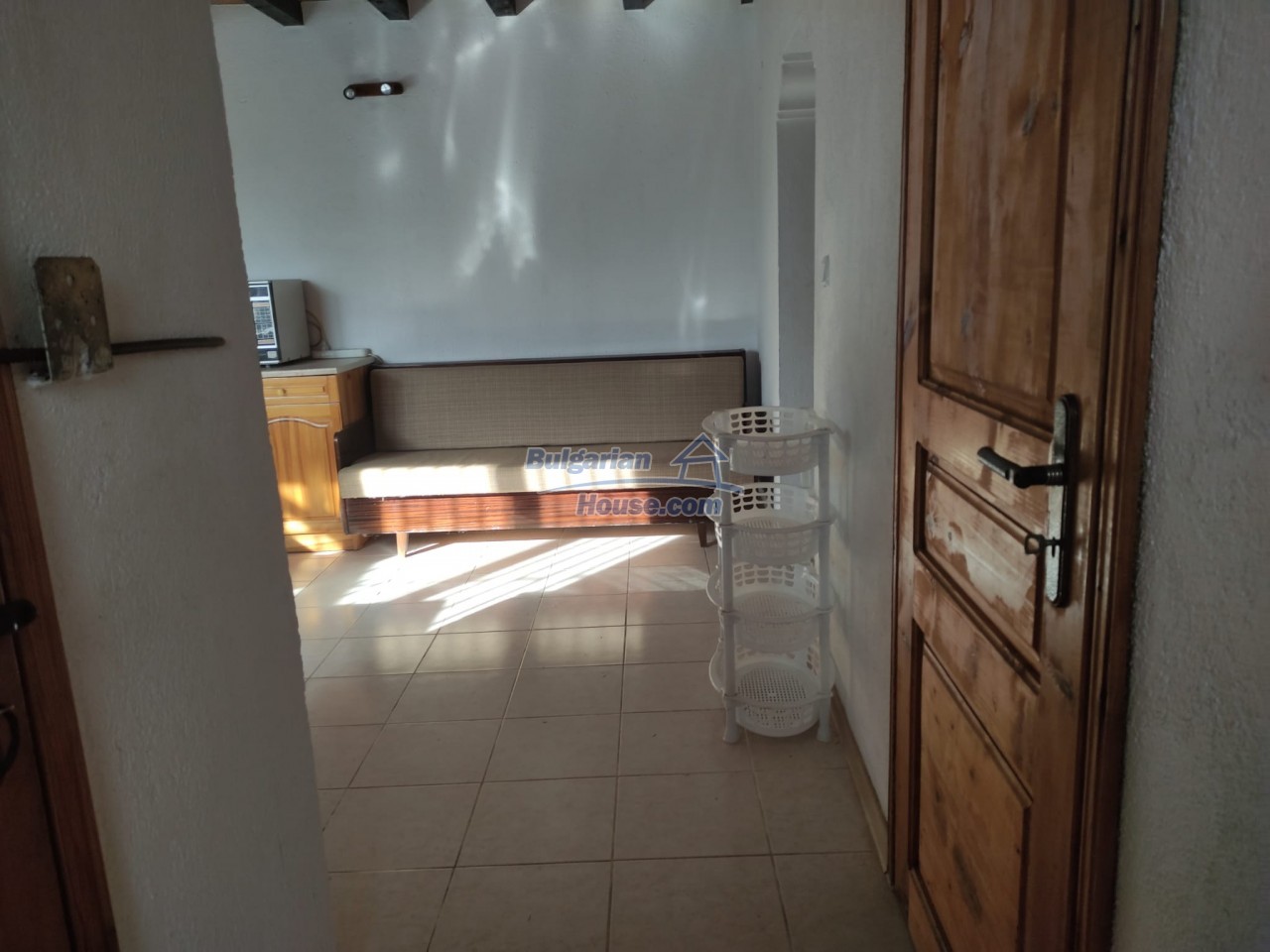 13455:24 - House with a swimming pool only 6 km from Balchik