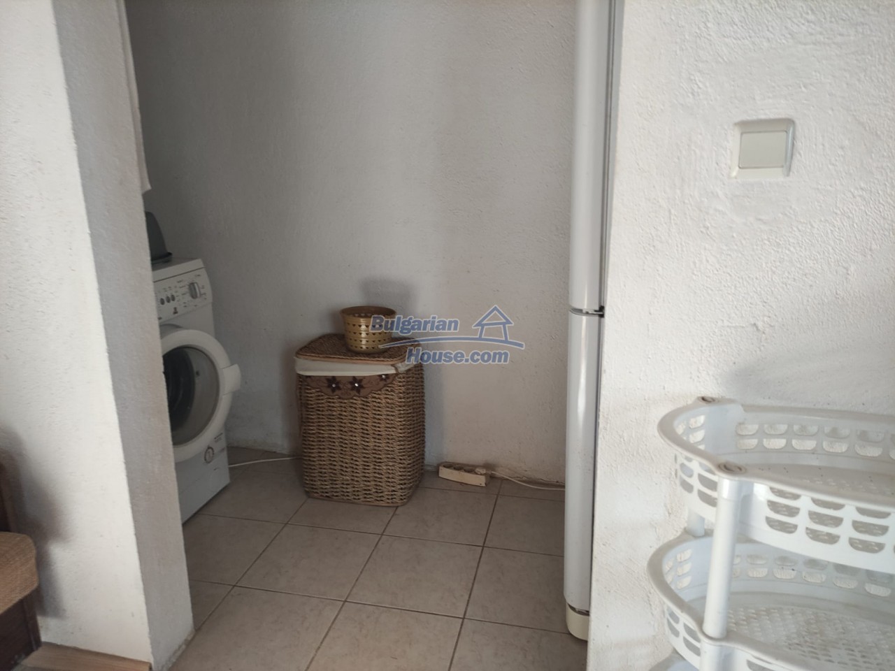 13455:29 - House with a swimming pool only 6 km from Balchik