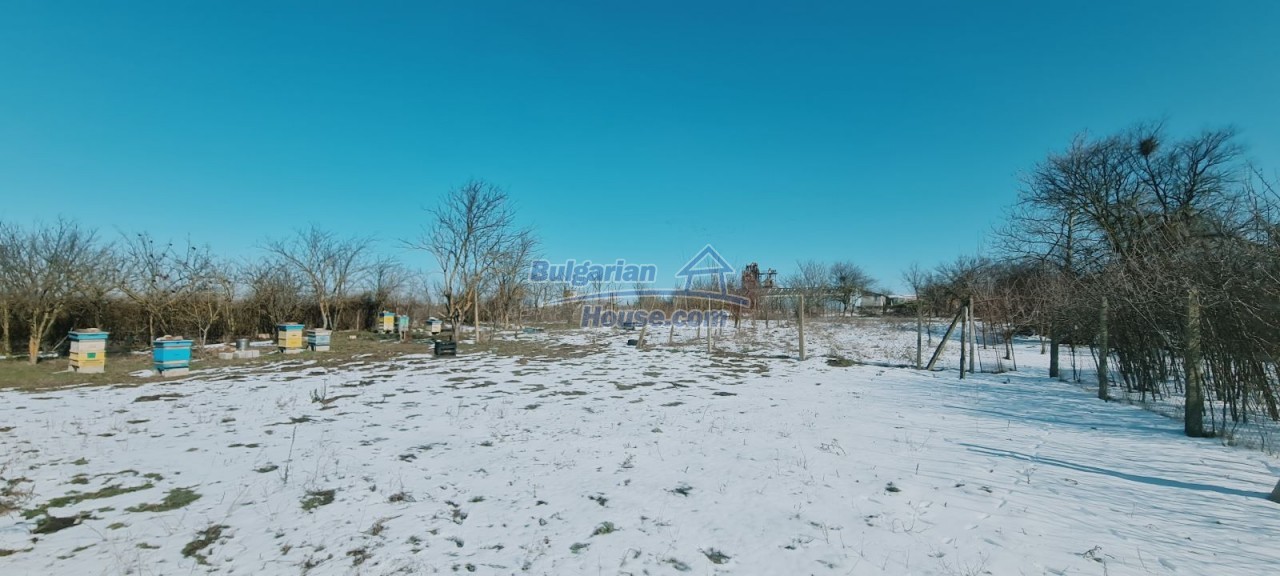 13827:4 - A large plot of 3600 square meters in the village of Kardam
