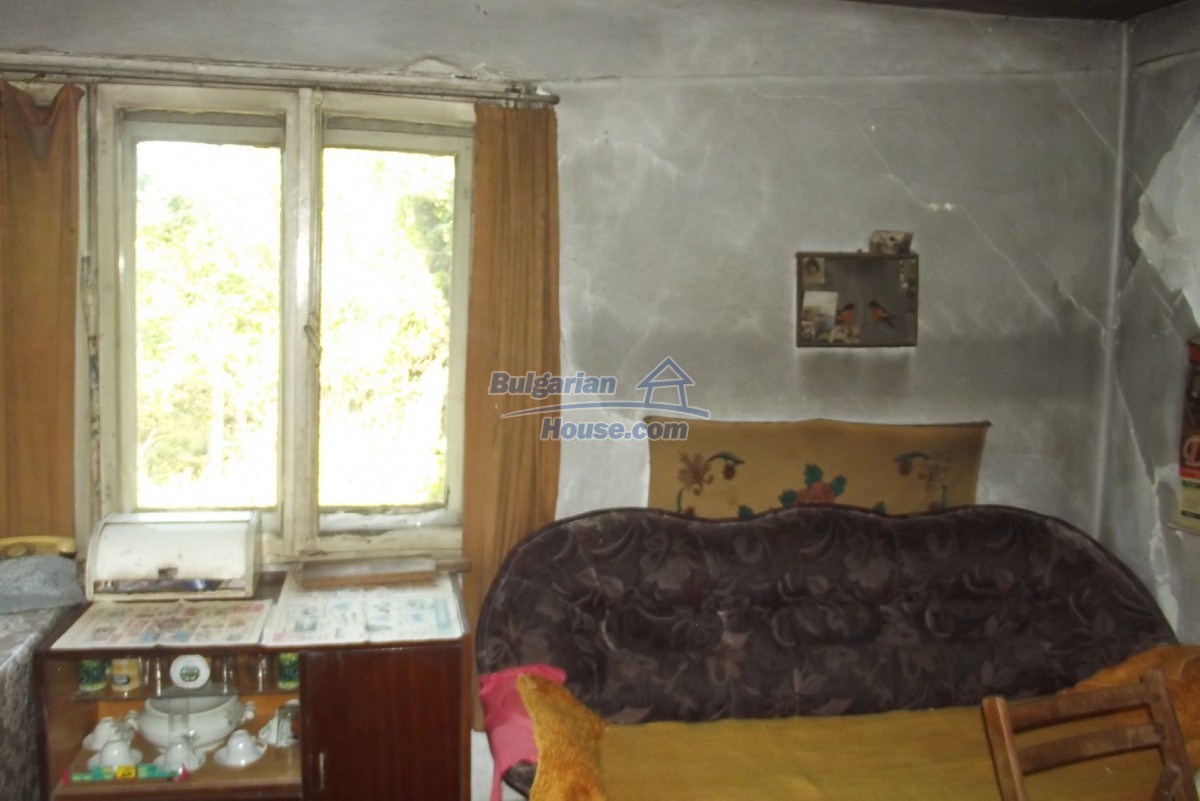 13853:15 - House for sale 20 km from Montana and  140 km from Sofia 