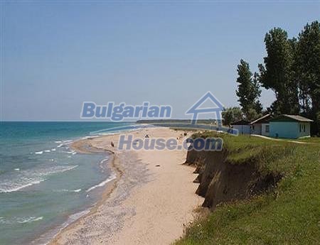 13920:19 - Renovated one-story house with a large yard, 12 km from the sea