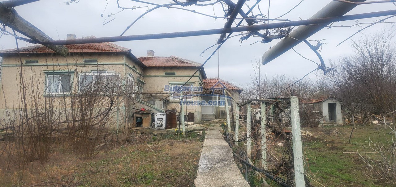 13895:11 - New offer! A house in the village of Durankulak!