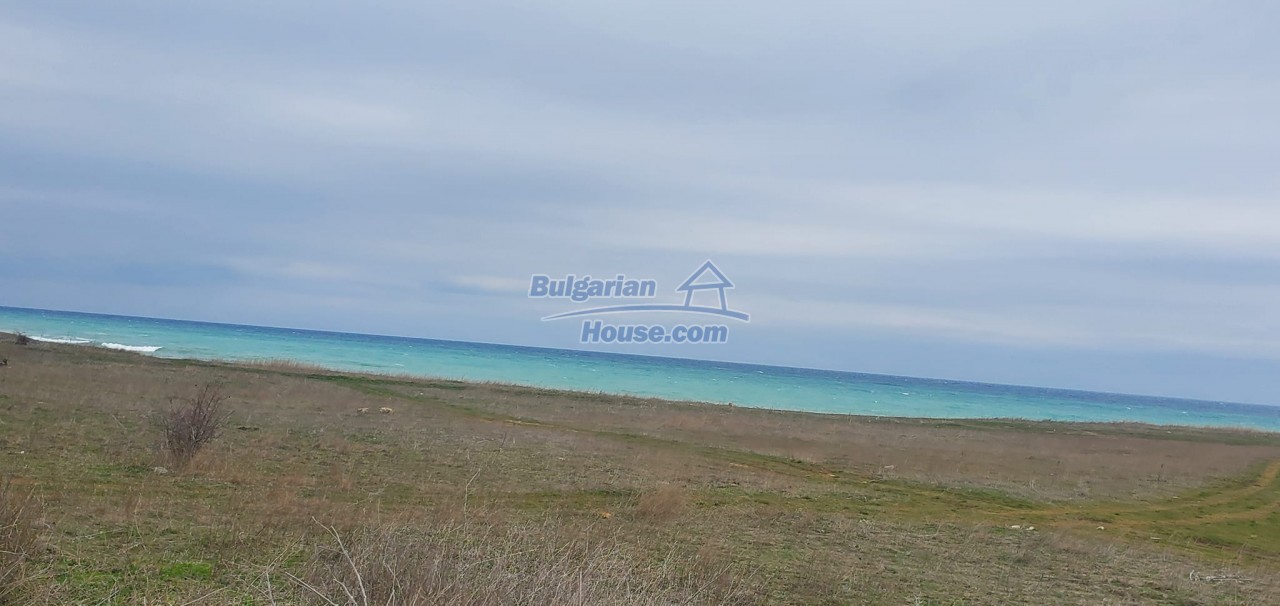 13895:23 - New offer! A house in the village of Durankulak!