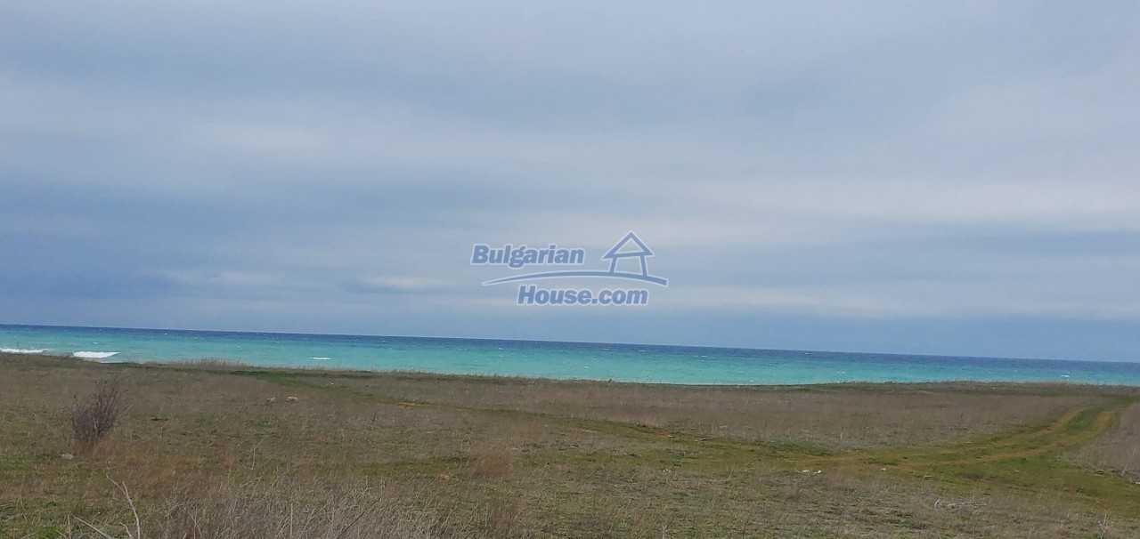 13895:24 - New offer! A house in the village of Durankulak!