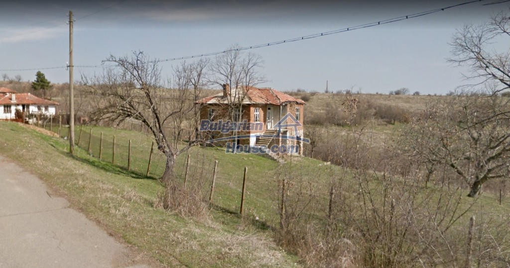 13971:11 - Bulgarian house with big garden 55 km from the sea Burgas region