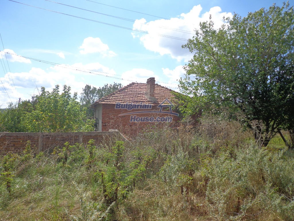 13974:14 - Bulgarian house 30 km from Burgas and the sea Sredets municipali