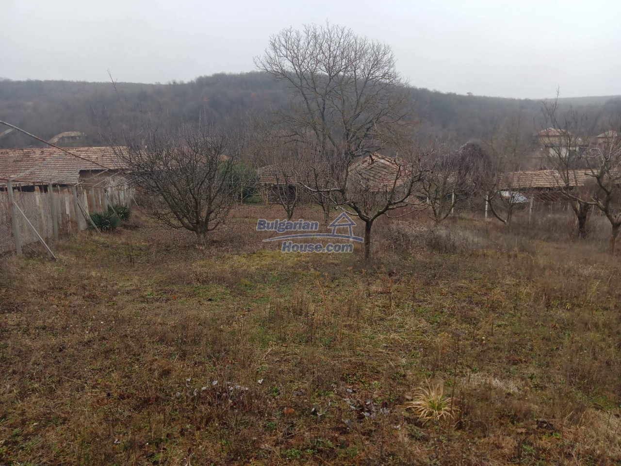 13980:55 - Rural Bulgarian house 200 m from forest ready to move in Popovo
