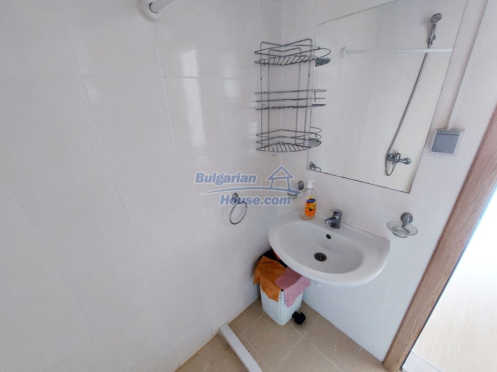 12897:27 -  Furnished studio apartment for sale at BARGAIN price 