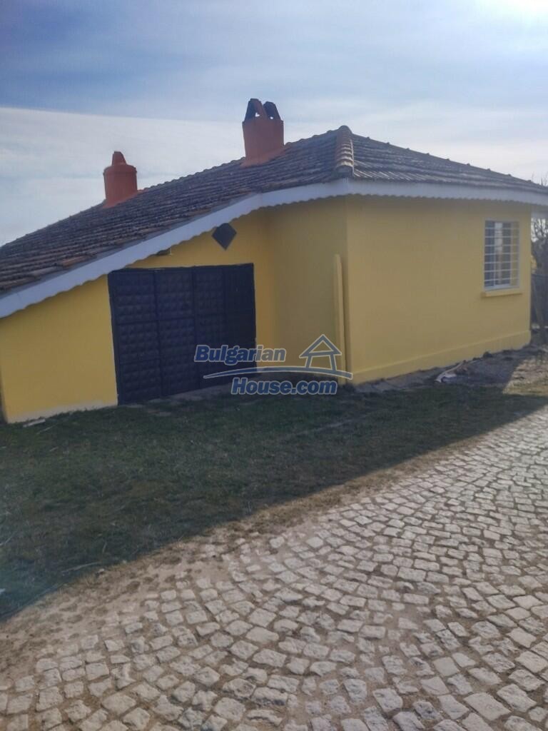 14031:15 - Renovated Bulgarian property in a village 25 km from Elhovo