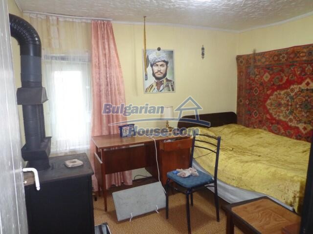 14037:12 - Rural Bulgarian house in good condition 70 km to Burgas, Bolyaro