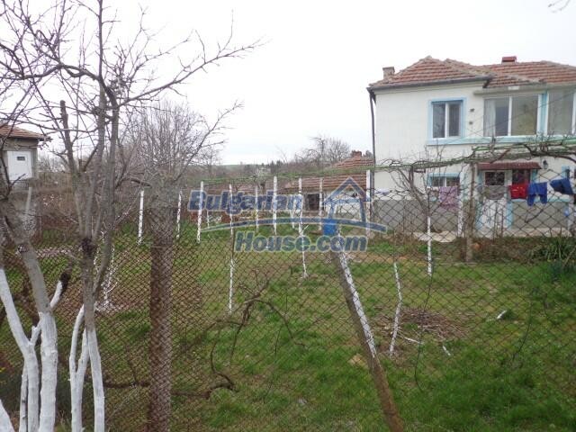 14037:4 - Rural Bulgarian house in good condition 70 km to Burgas, Bolyaro