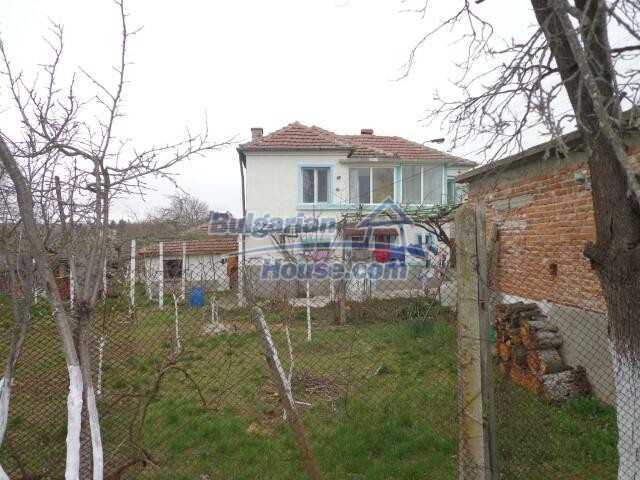 14037:3 - Rural Bulgarian house in good condition 70 km to Burgas, Bolyaro