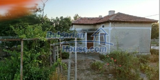 14255:5 - Cheap property with a good roof only 35 km from Balchik