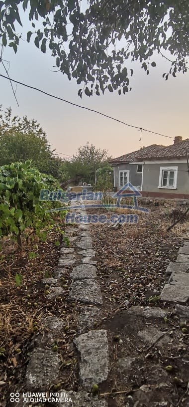 14303:11 - CHEAP BULGARIAN HOUSE 13km from General Toshevo, Dobrich area 