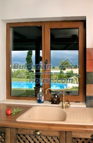 14441:10 - Furnished house 200 meters from the beach in Kranevo