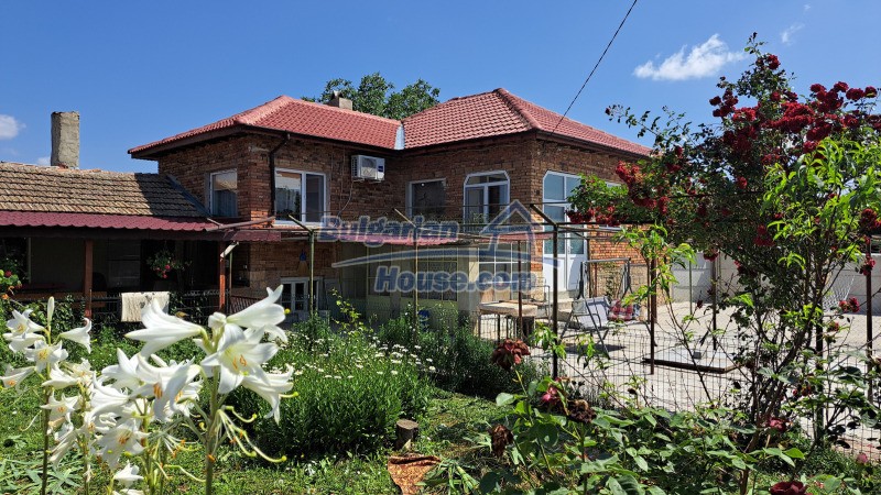 14022:1 - BULGARIAN renovated house with yard 3263 sq.m. 60km to  Varna