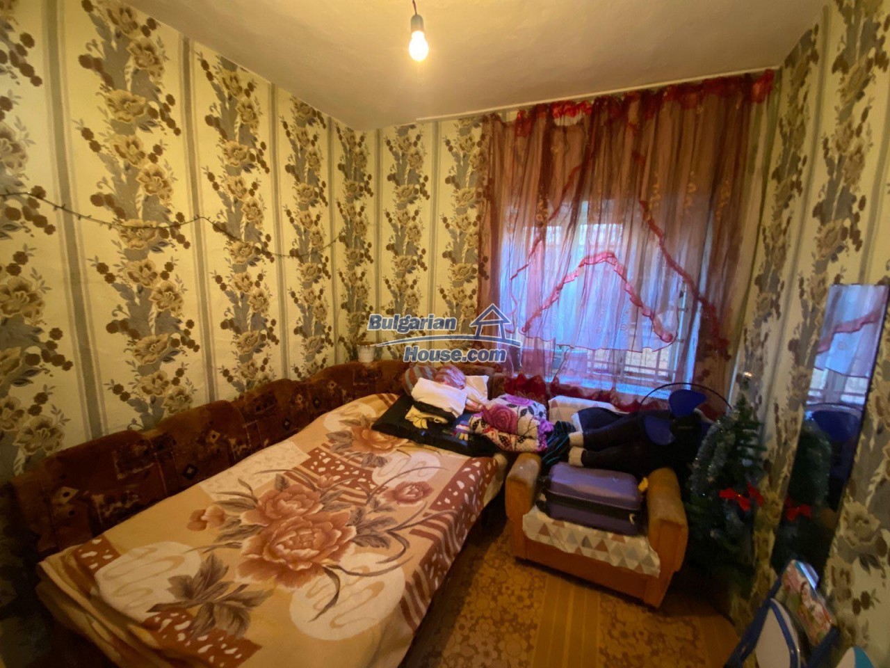 14546:18 - Cheap Bulgarian house only 18 km from the sea Dobrich area