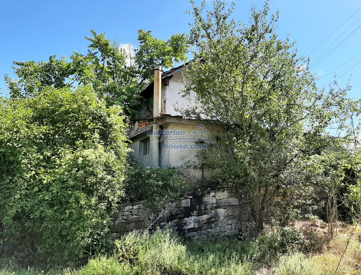 14579:7 - Cheap Bulgarian house for sale 100 km from Sofia , Vratsa region