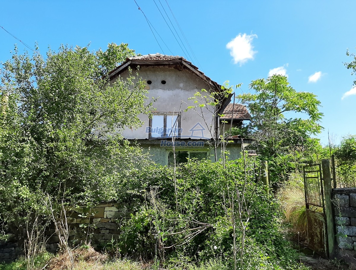 14579:5 - Cheap Bulgarian house for sale 100 km from Sofia , Vratsa region