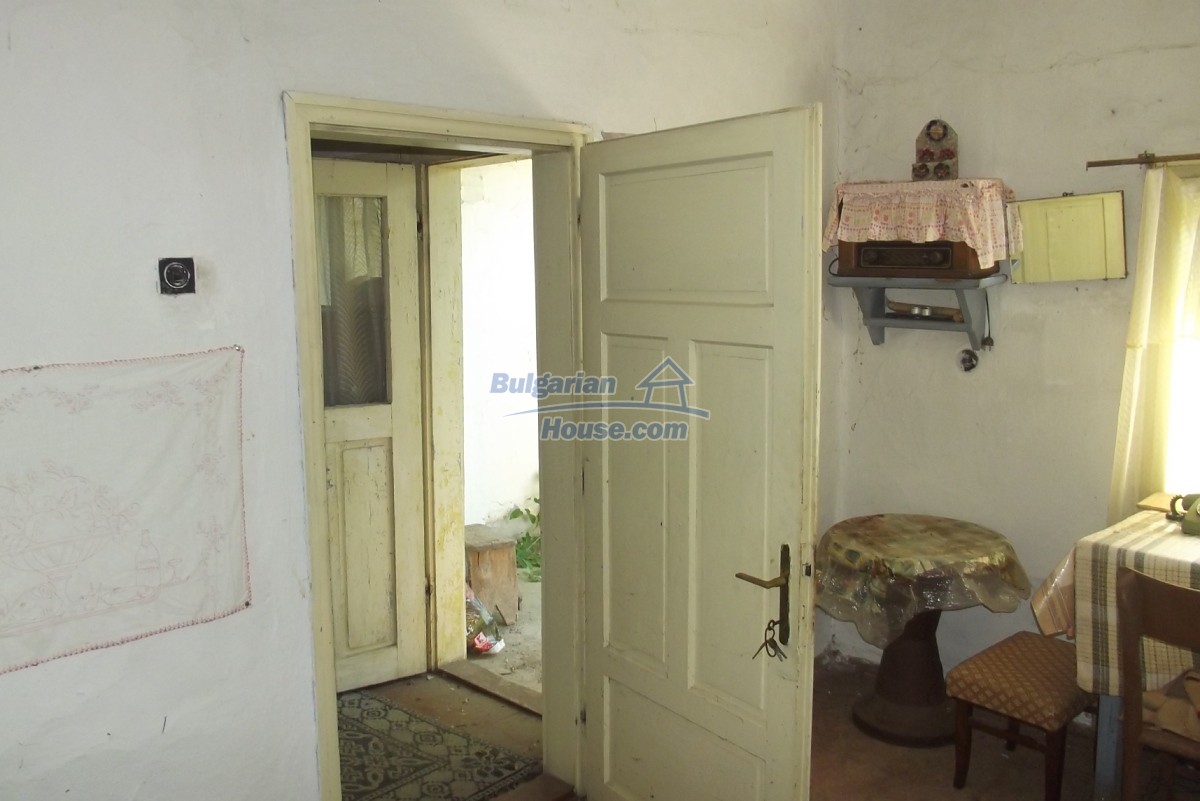 14579:23 - Cheap Bulgarian house for sale 100 km from Sofia , Vratsa region