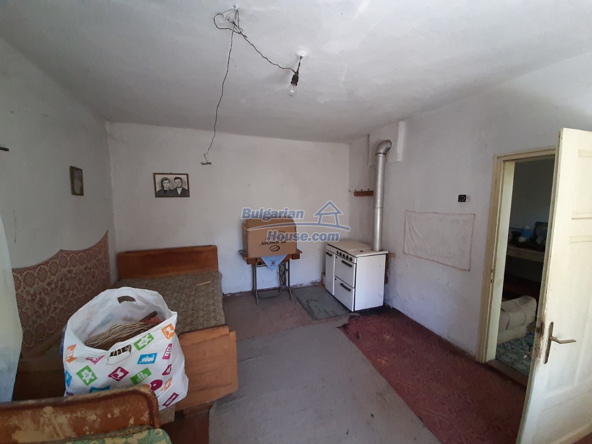 14579:19 - Cheap Bulgarian house for sale 100 km from Sofia , Vratsa region