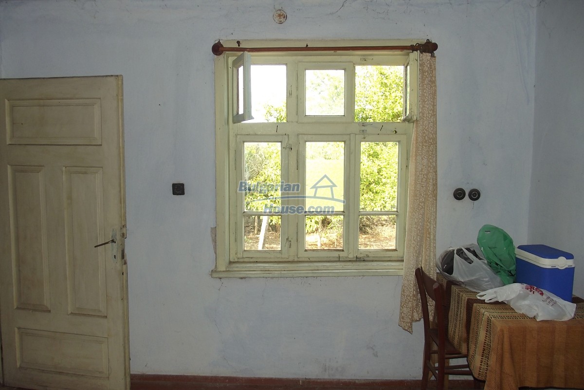 14585:19 - BARGAIN Cheap Rural Bulgarian property 25 km from Vratsa