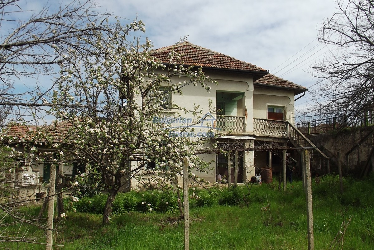14594:3 - Bulgarian house in a few minutes to Danube river, Vratsa region