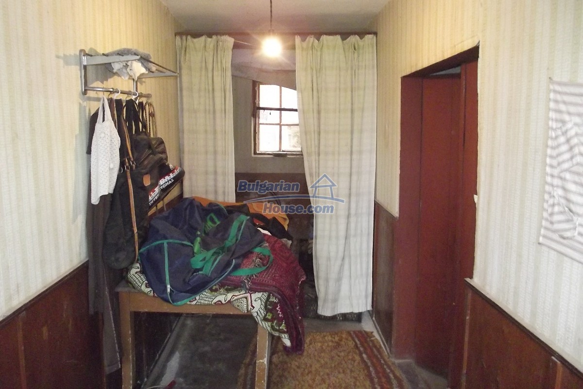 14594:18 - Bulgarian house in a few minutes to Danube river, Vratsa region