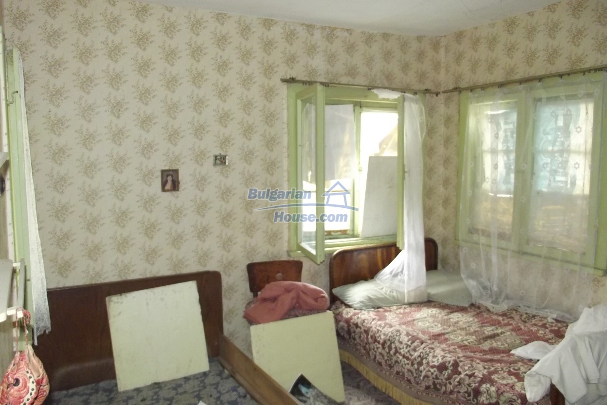 14594:42 - Bulgarian house in a few minutes to Danube river, Vratsa region