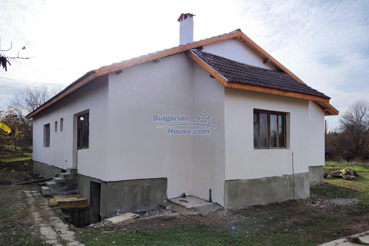 14640:6 - One-story new house with a large veranda, Varna region