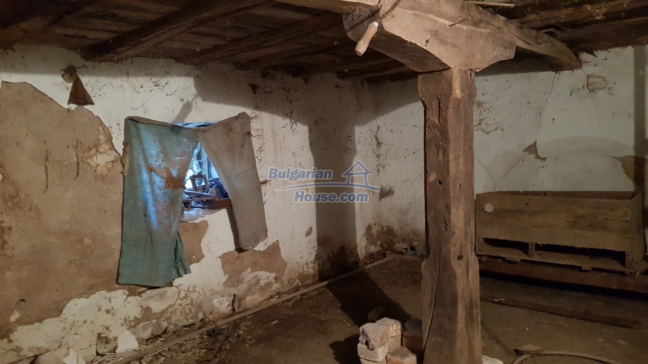 14709:24 - CHEAP bulgarian house for sale in Osikovo, Popovo