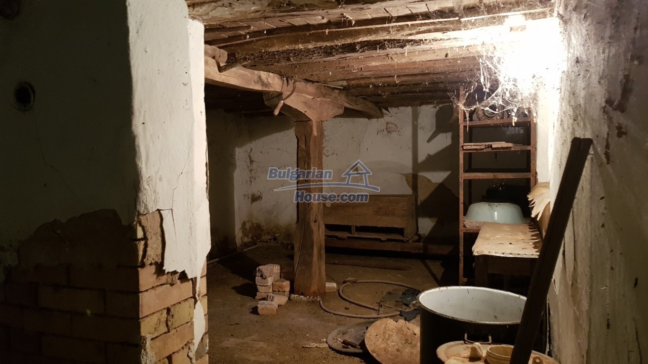 14709:22 - CHEAP bulgarian house for sale in Osikovo, Popovo