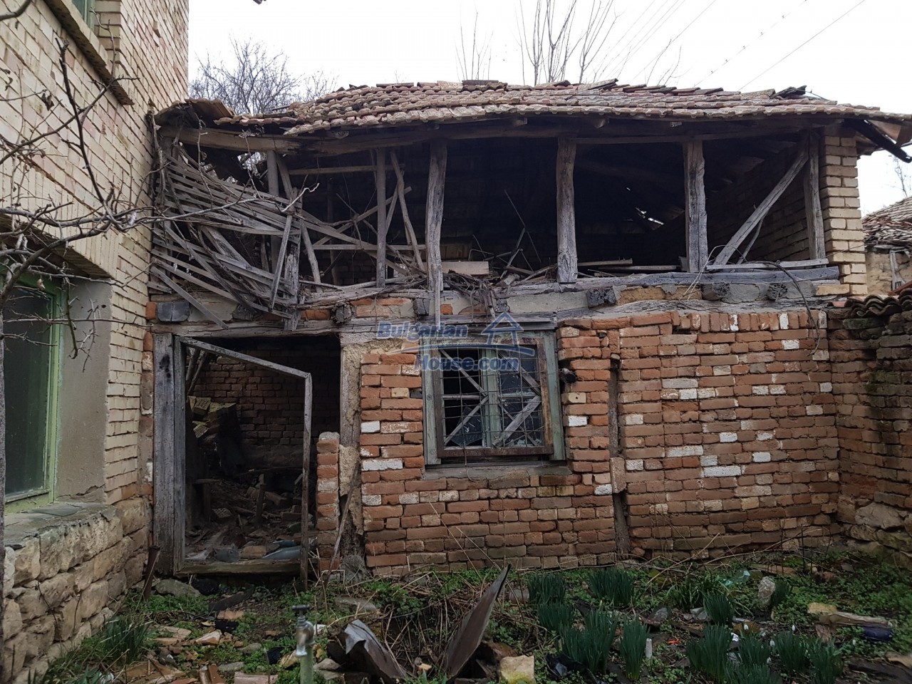 14712:10 - CHEAP PROPERTY House project in Liublen Popovo area