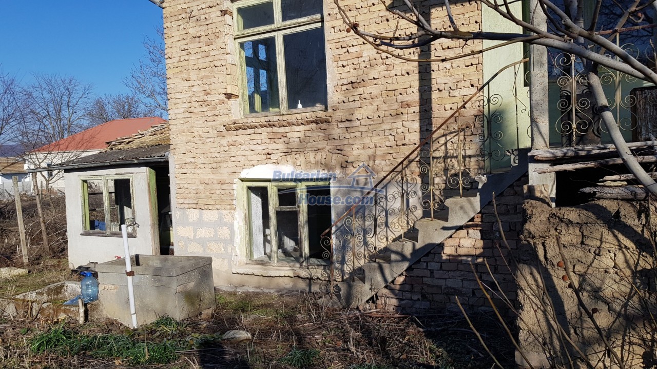 14718:34 - Cheap bulgarian house for sale in Sadina , Targovishte region 