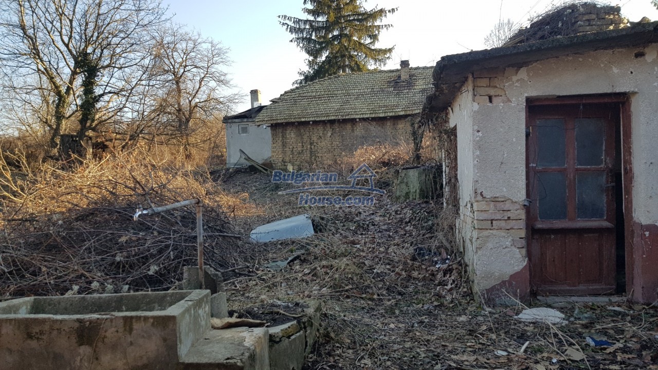 14724:15 - Another cheap Bulgarian house with nice views