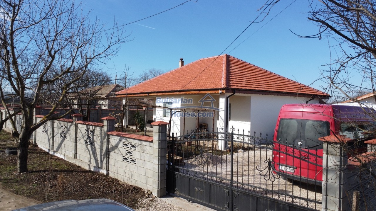 14736:2 - New house with jacuzzi and garage near Balchik