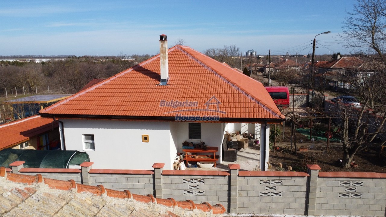 14736:3 - New house with jacuzzi and garage near Balchik