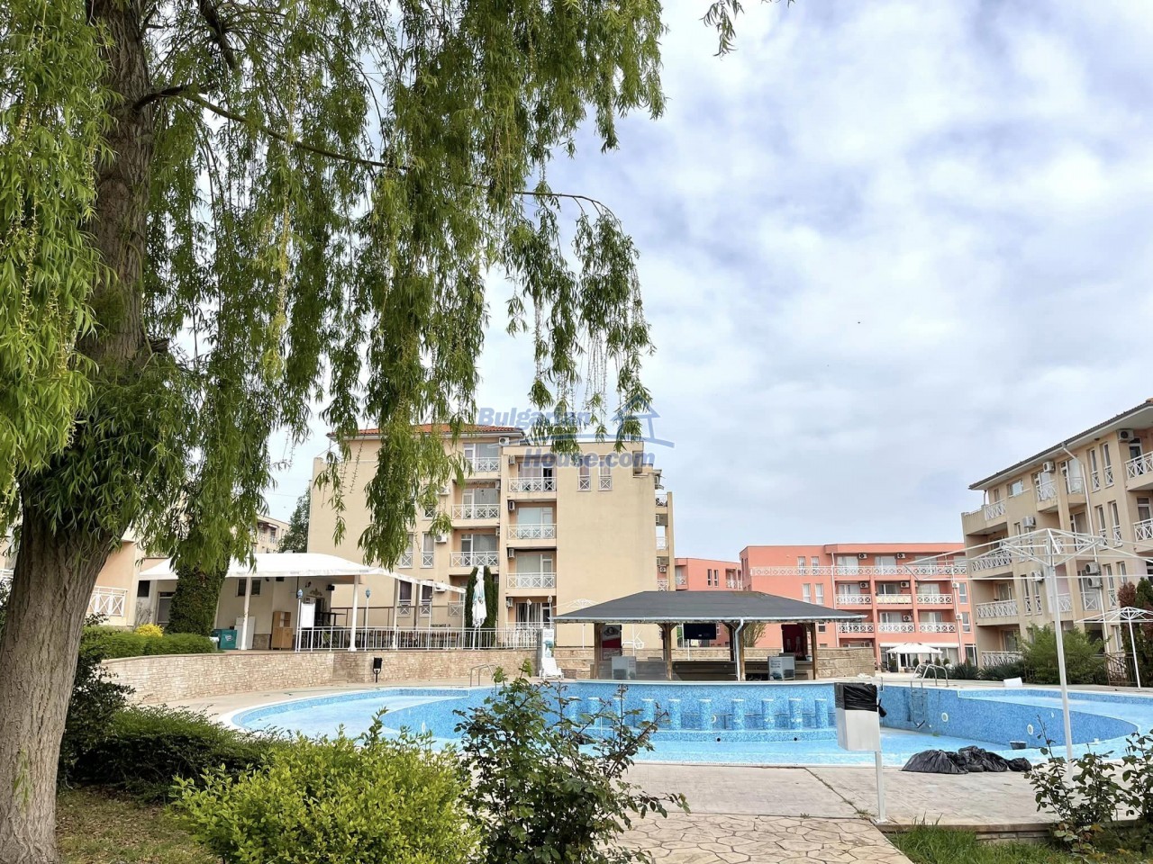 Studio apartments for sale near Burgas - 14925