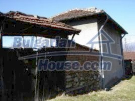 Houses / Villas for sale near Karlovo - 740