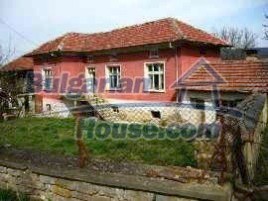 Houses / Villas for sale near Gabrovo - 962