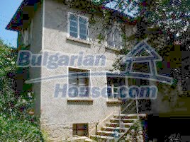 Houses / Villas for sale near Gabrovo - 983