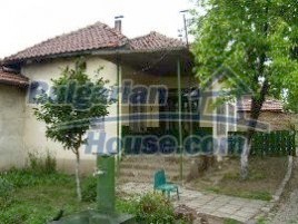 Houses / Villas for sale near Dolni Dabnik - 2618